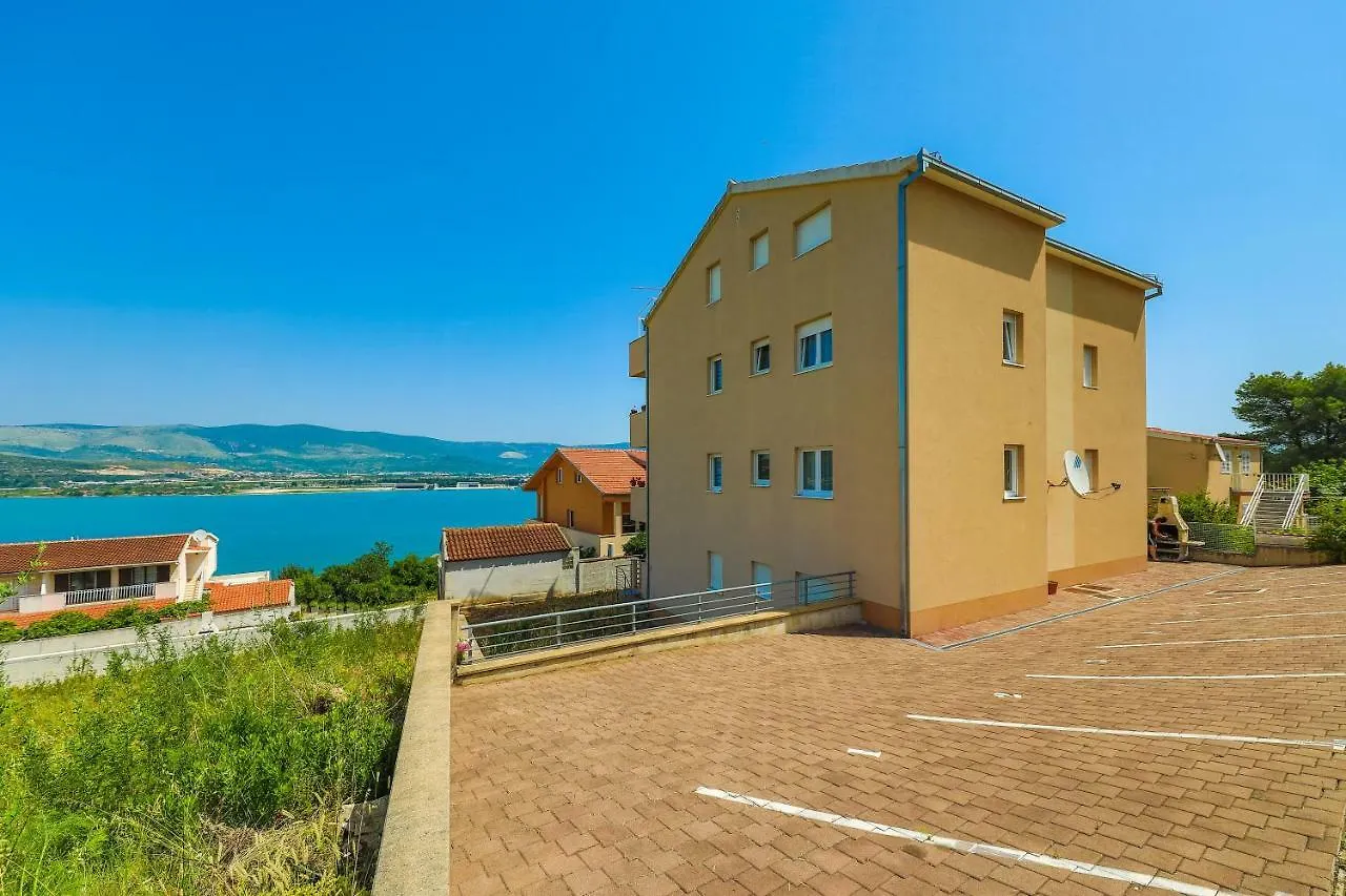 More Appartement Trogir